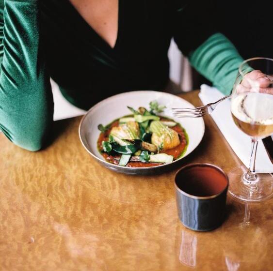 Отель Neri – Relais & Chateaux