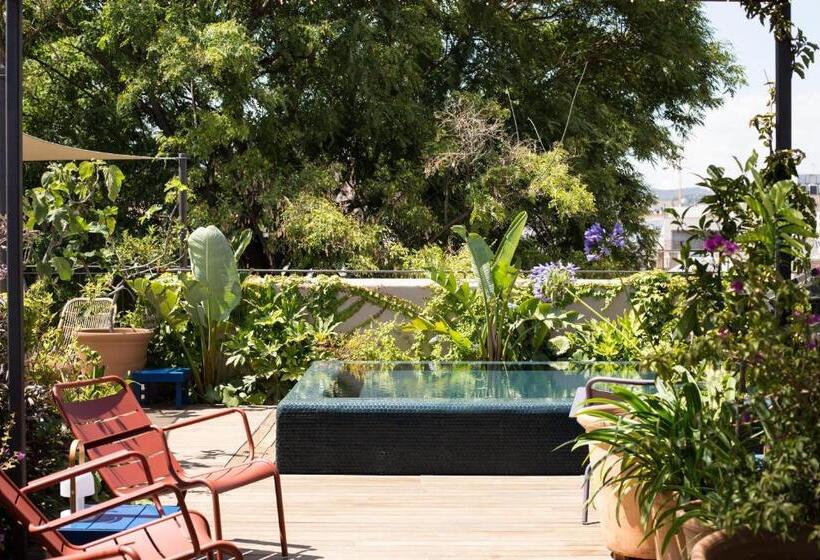 Отель Neri – Relais & Chateaux