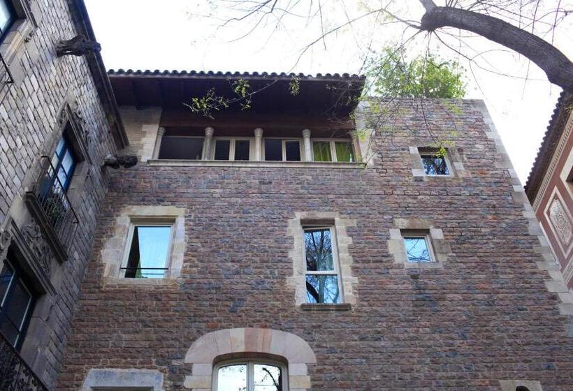 Отель Neri – Relais & Chateaux