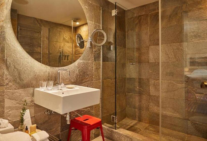 Отель Neri – Relais & Chateaux