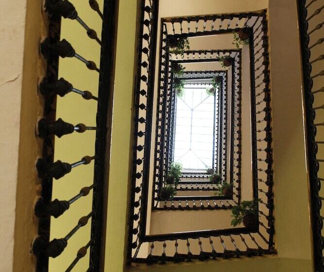 בית מלון כפרי Pace Helvezia