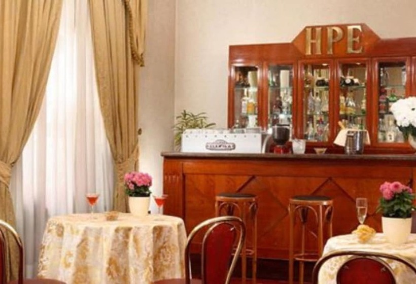 בית מלון כפרי Pace Helvezia