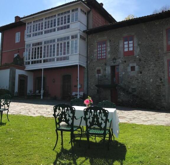 فندق Palacio De Libardon