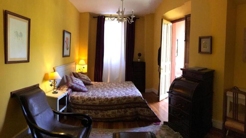 فندق Palacio De Libardon