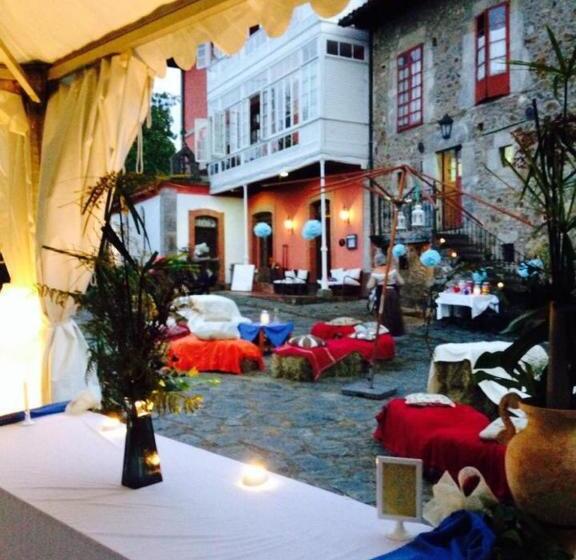 فندق Palacio De Libardon