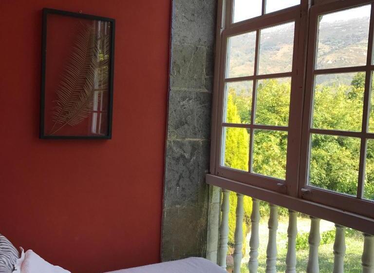 فندق Palacio De Libardon