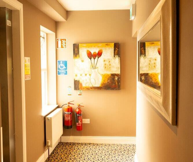 בית מלון כפרי Phoenix Park