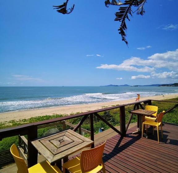 فندق Pousada La Luna   Frente Mar