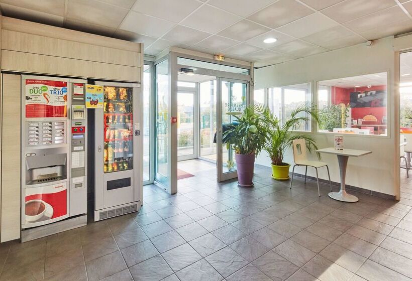 酒店 Premiere Classe Avignon Parc Des Expositions