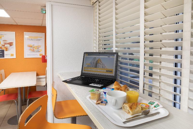 Отель Premiere Classe Avignon Parc Des Expositions