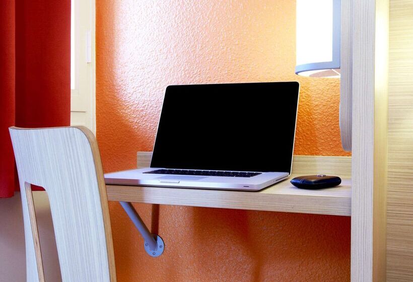 Отель Premiere Classe Beziers