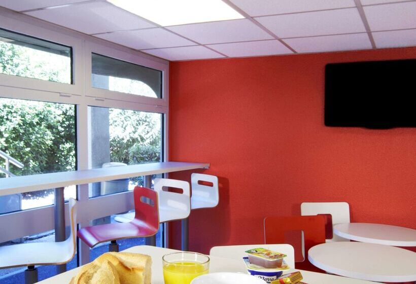 Отель Premiere Classe Beziers