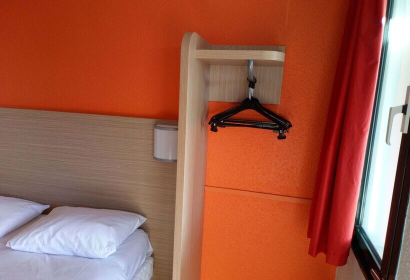 Отель Premiere Classe Blois Nord