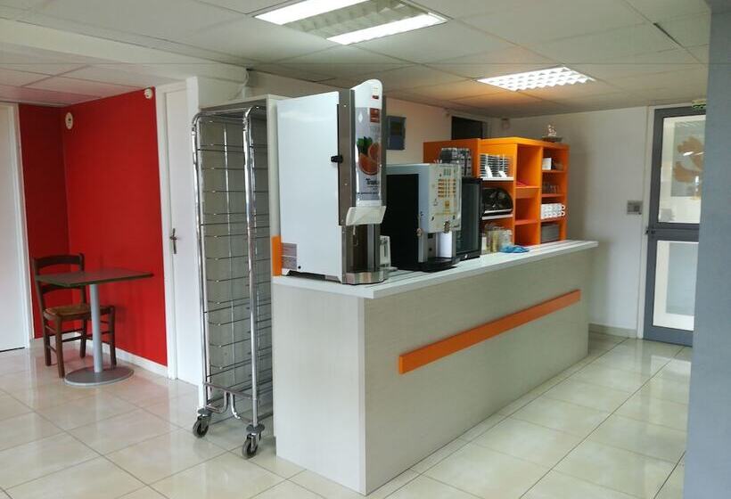 فندق Premiere Classe Cambrai Proville