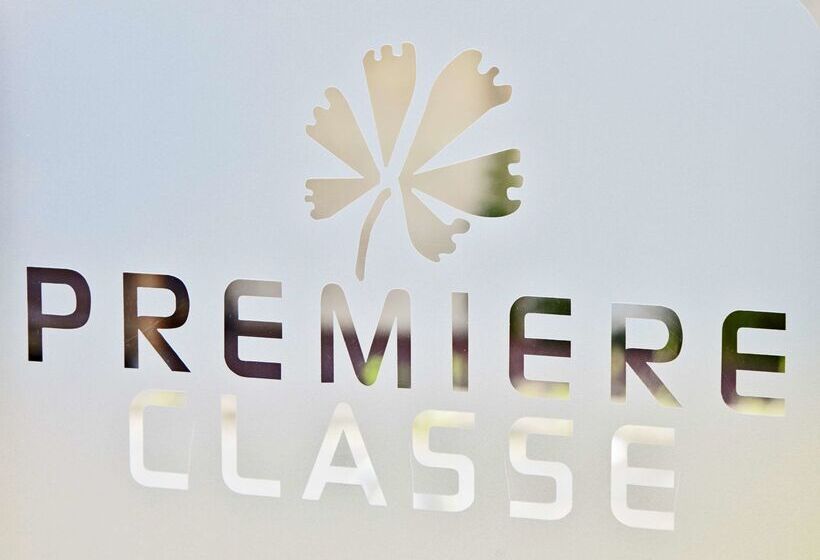 Отель Premiere Classe Cergy Saint Christophe
