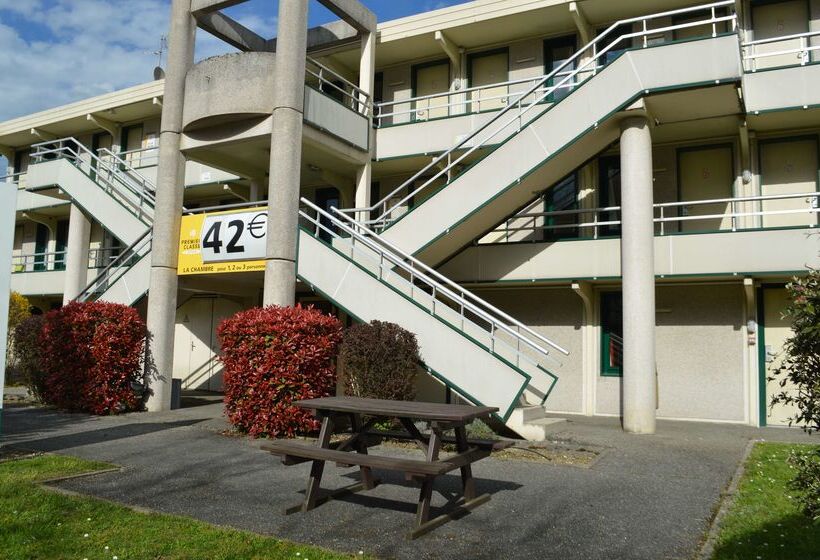 Отель Premiere Classe Chambery