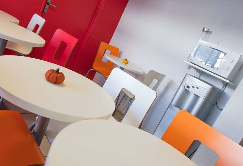 هتل Premiere Classe Dijon Nord  Zenith