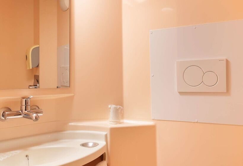 ホテル Premiere Classe Fleury Merogis