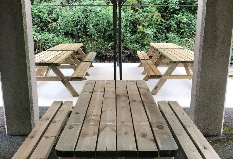 Отель Premiere Classe Honfleur