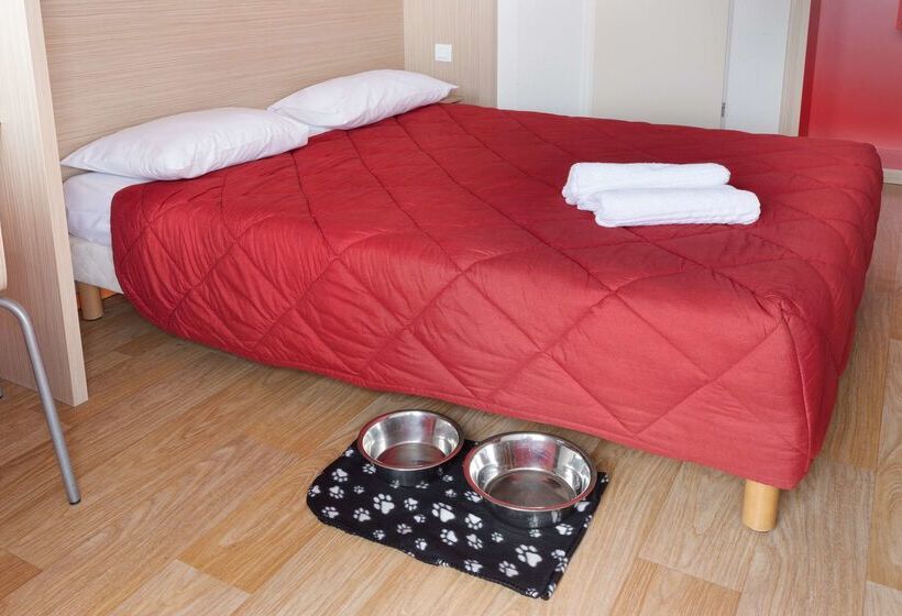 בית מלון כפרי Premiere Classe La Ville Du Bois