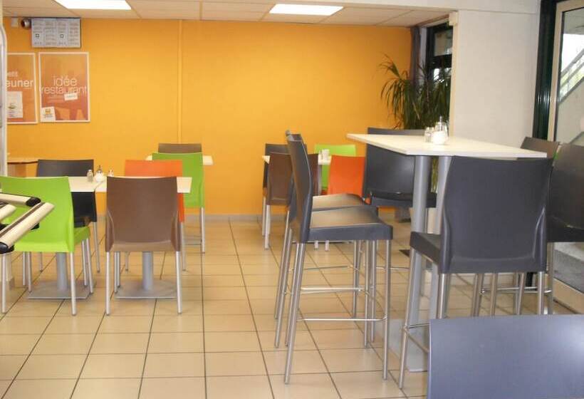 בית מלון כפרי Premiere Classe Liege / Luik