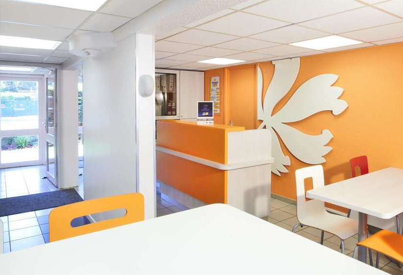 فندق Premiere Classe Lille Nord  Tourcoing