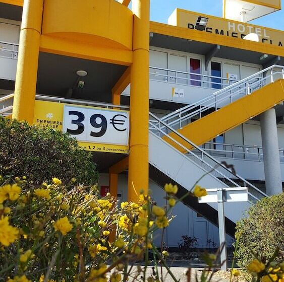 酒店 Premiere Classe Lyon Est Aeroport Saint Exupery