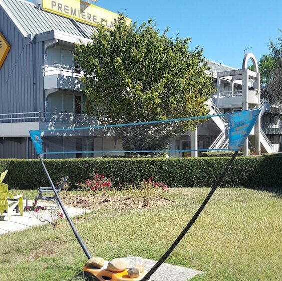 酒店 Premiere Classe Lyon Est Aeroport Saint Exupery