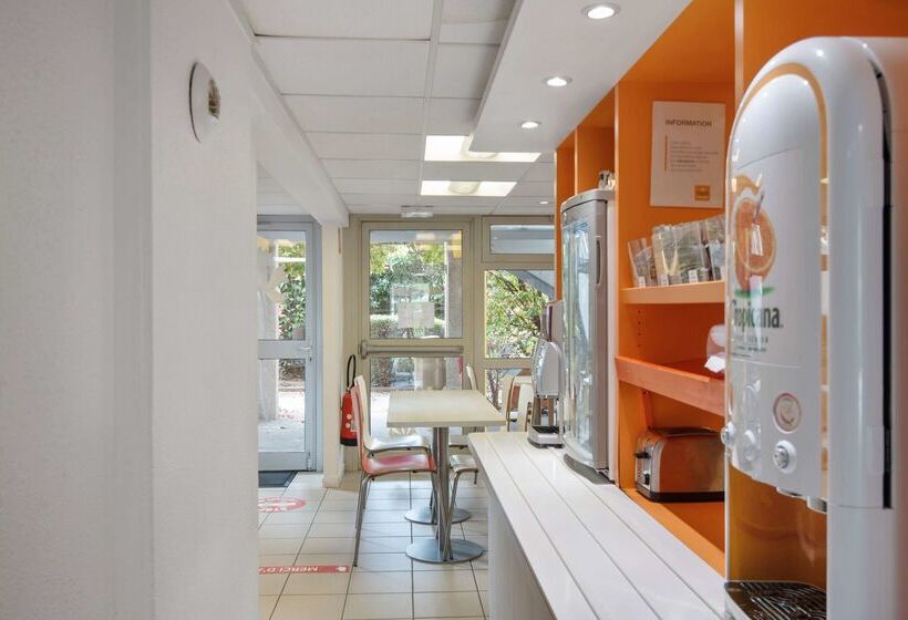 호텔 Premiere Classe Lyon Est Bron Eurexpo