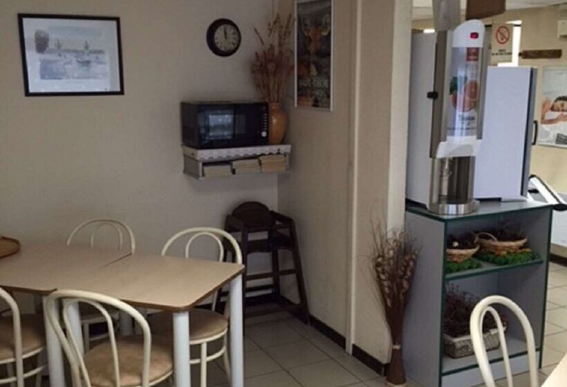 ホテル Premiere Classe Orleans Nord Saran