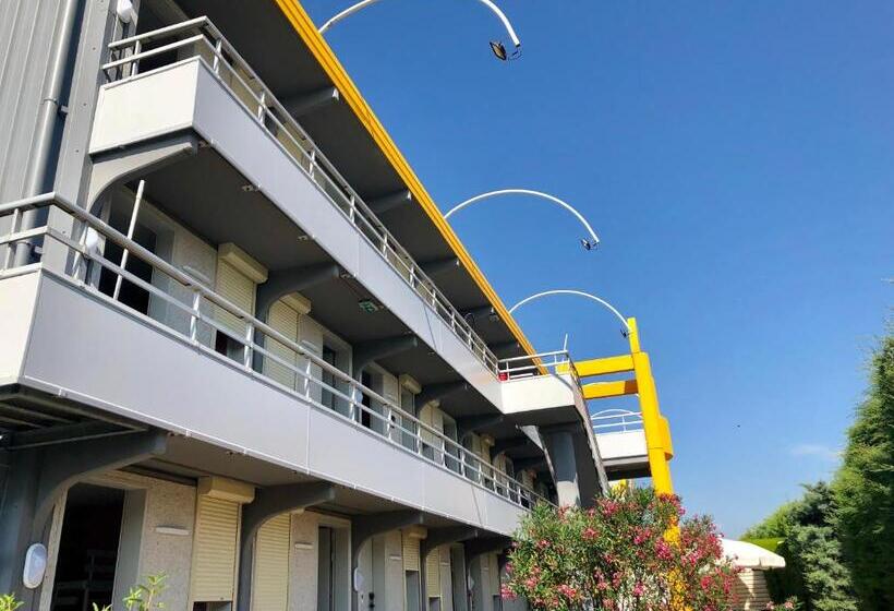 فندق Premiere Classe Perpignan Sud