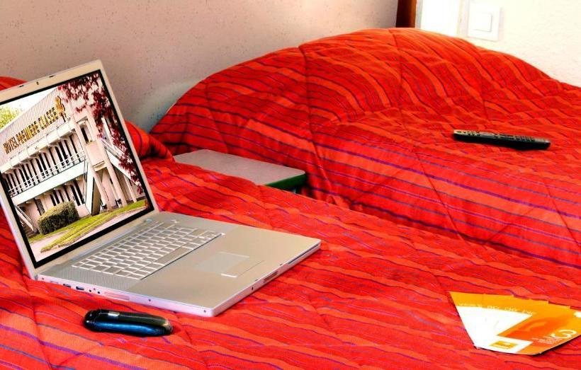 בית מלון כפרי Première Classe Rennes Est  Cesson