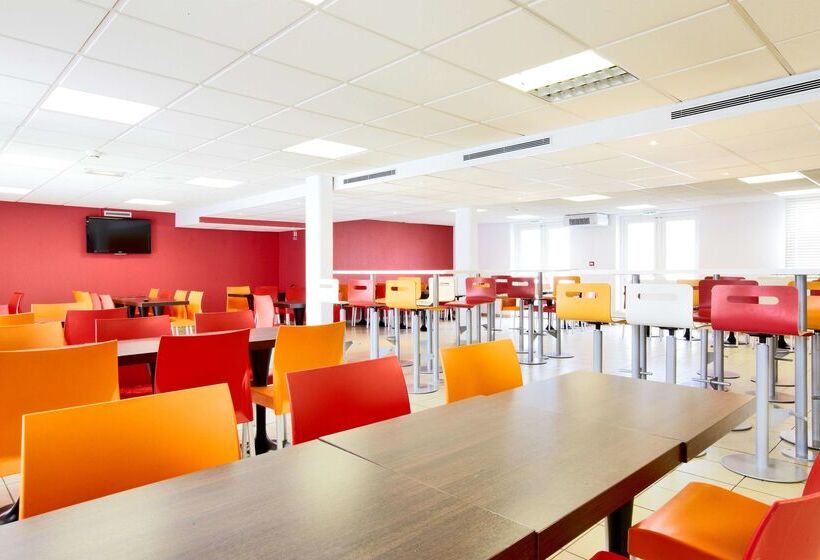 ホテル Premiere Classe Roissy Cdg   Paris Nord 2   Parc Des Expositions