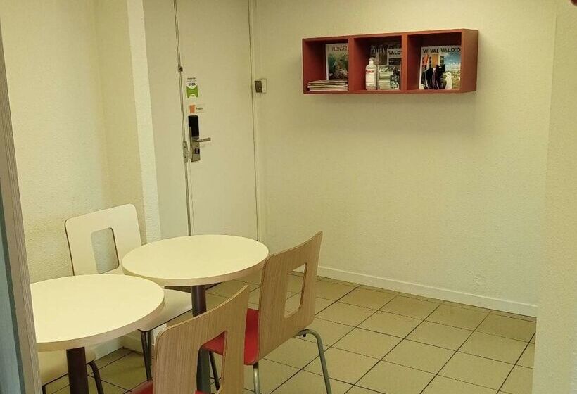 호텔 Premiere Classe Saint Brice Sous Foret