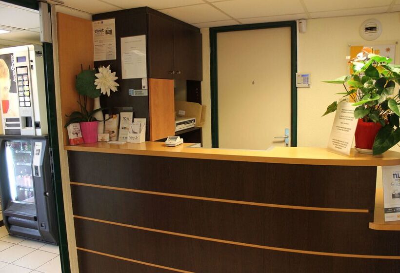 Отель Premiere Classe Saint Ouen L Aumone