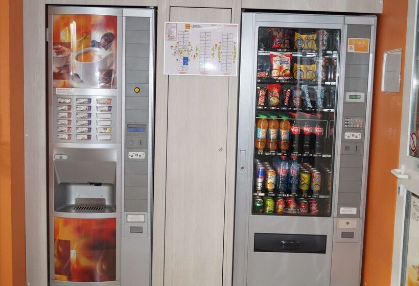 هتل Premiere Classe Saumur