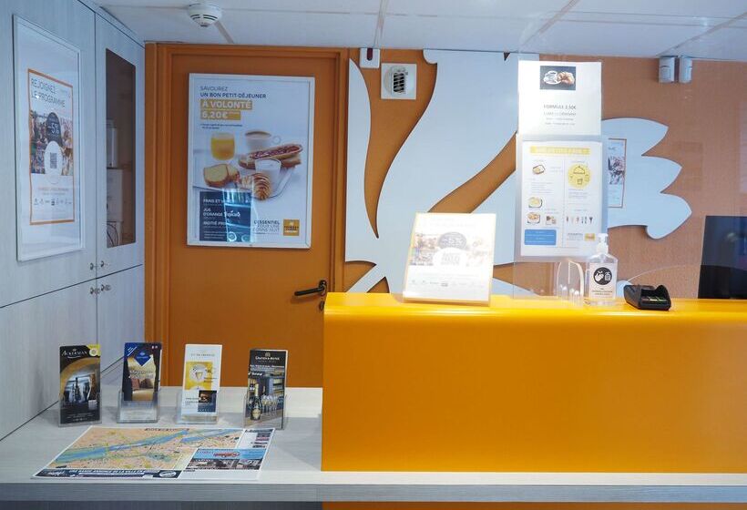 هتل Premiere Classe Saumur