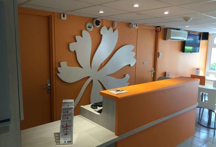 Отель Premiere Classe Toulouse Sud  Portet