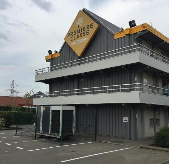 Отель Premiere Classe Toulouse Sud  Portet