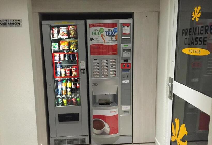 Отель Premiere Classe Toulouse Sud  Portet