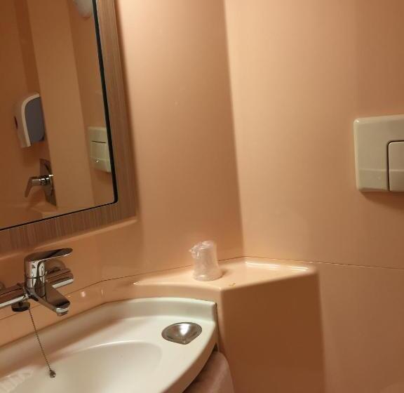 Отель Premiere Classe Toulouse Sud  Portet