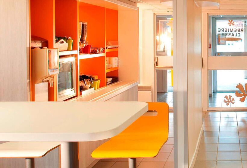 فندق Premiere Classe Versailles  Saint Cyr L Ecole