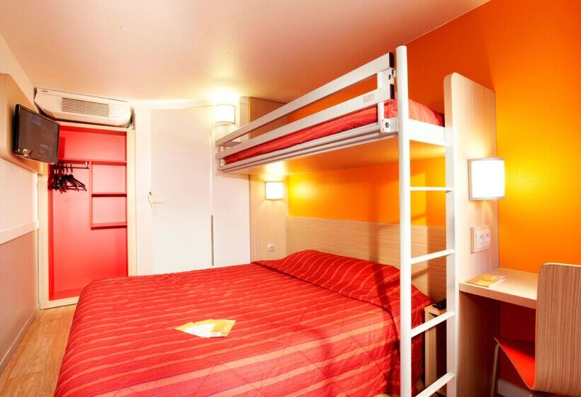 Отель Premiere Classe Versailles  Saint Cyr L Ecole