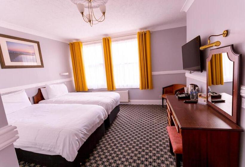 San Clu Hotel, Bar & Brasserie