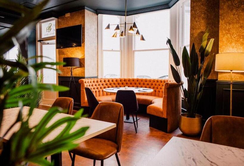 San Clu Hotel, Bar & Brasserie