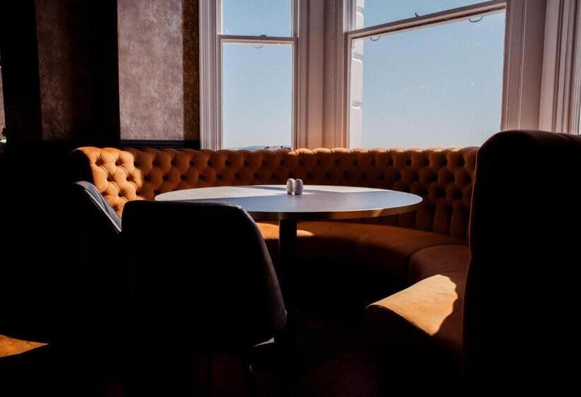 San Clu Hotel, Bar & Brasserie