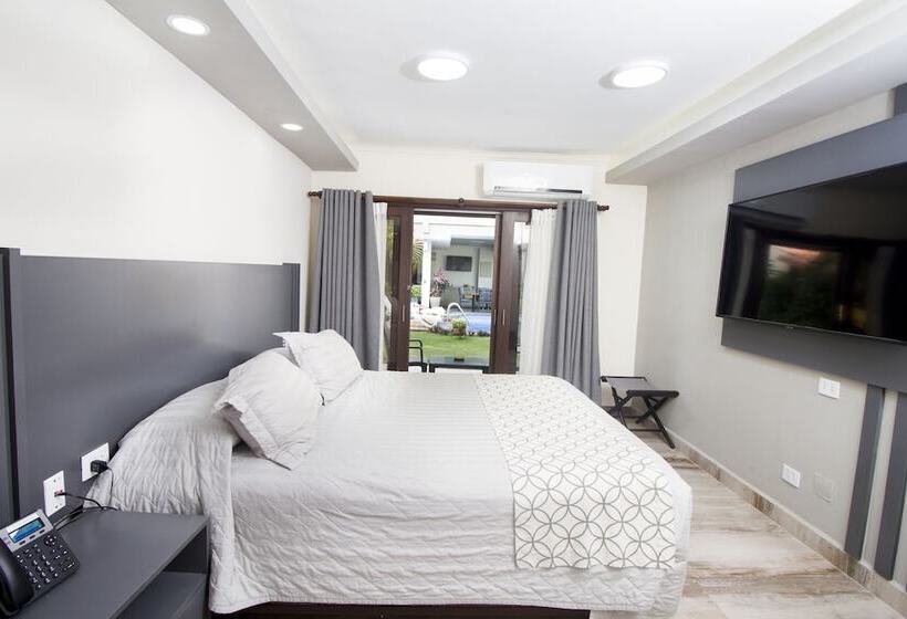 فندق Sirari By Regina