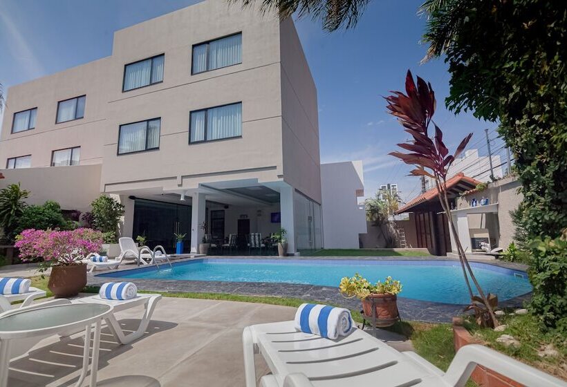 هتل Sirari By Regina