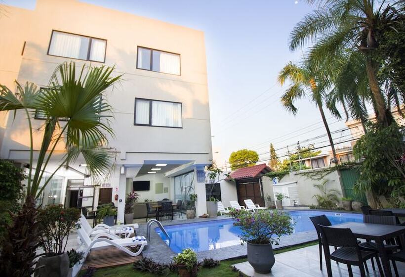 هتل Sirari By Regina