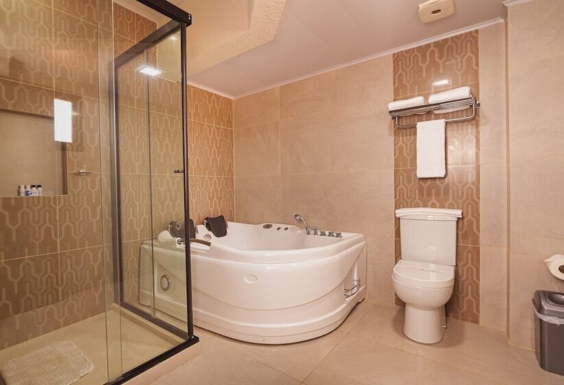 فندق Sirari By Regina